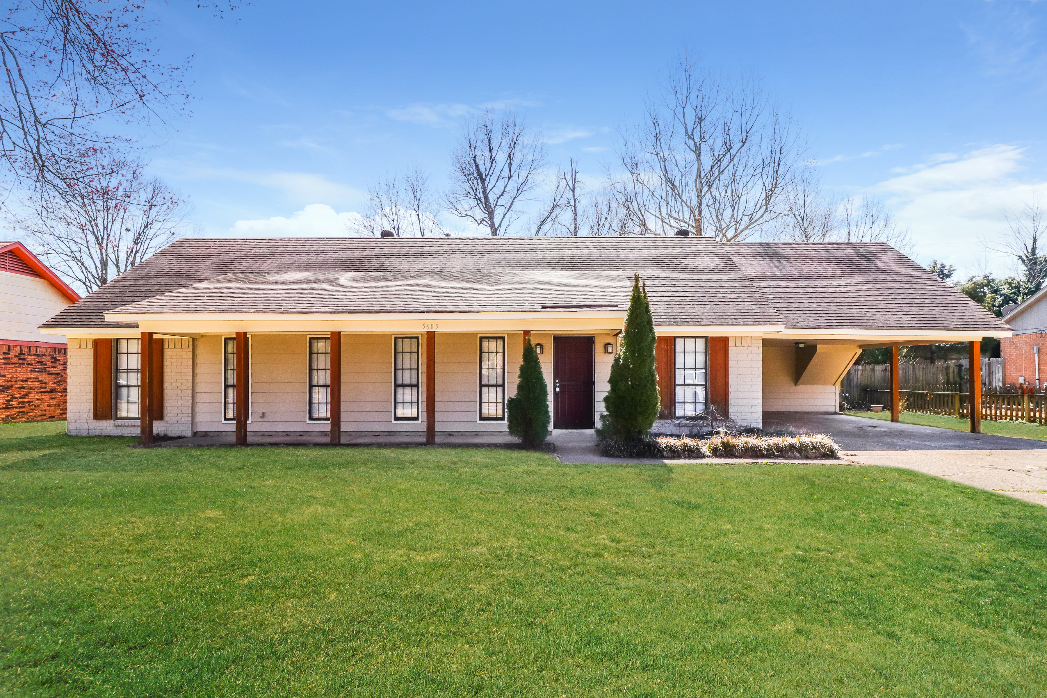 5685 Antwerp Ave W Memphis, TN 38135